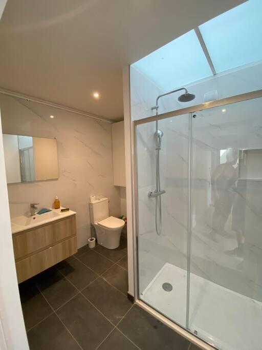 Rodez - Superbe Appartement Neuf Avec Vue Экстерьер фото